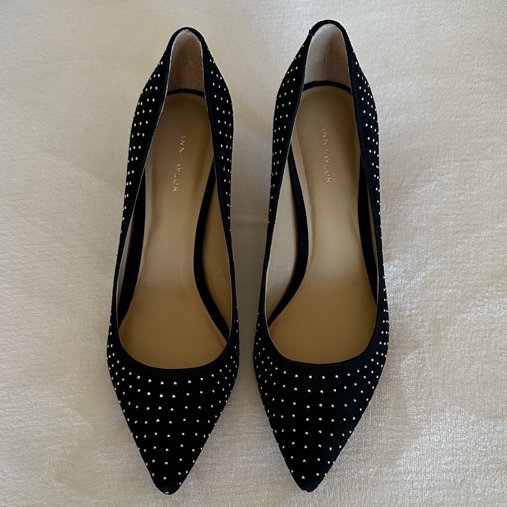 Ann Taylor Kitten Heel Pumps. Lelah Micro Studded. Size 8. Style #386316